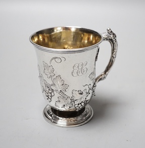 A Victorian embossed silver christening mug, Edward & John Barnard, London, 1856, 9cm, 149 grams.